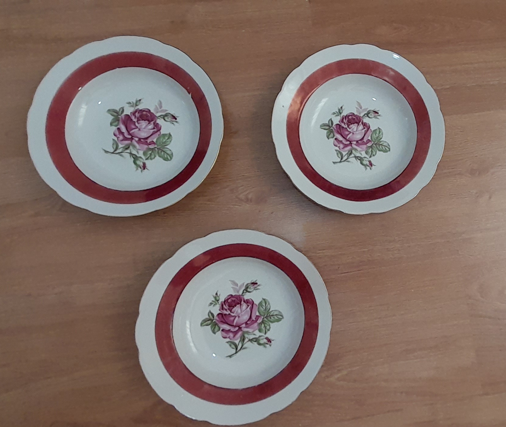 بشقاب دیوارکوب قدیمی ارکیده