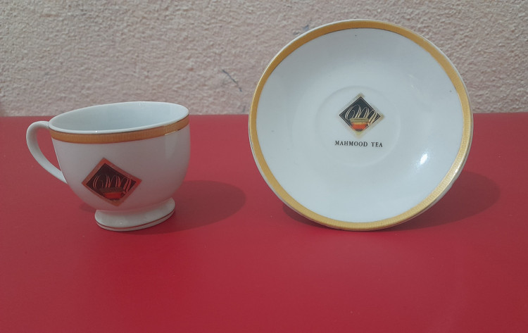 فنجان نعلبکی کوچک قدیمی