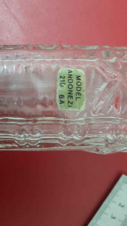 گلدان شیشه ای طرح اندونزی